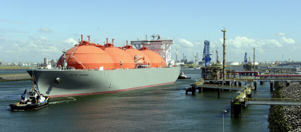 Судно-перевозчик сжиженного природного газа - Sputnik Литва