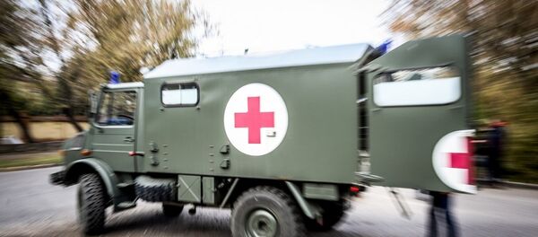 Военная машина скорой помощи Военная машина скорой помощи - Sputnik Lietuva