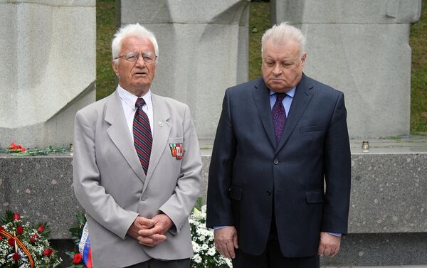 Julius Deksnys (kairėje) ir Aleksandras Udalcovas (dešinėje) - Sputnik Lietuva