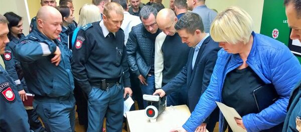 Полиция учится технике безопасности при нахождение радиоактивной опасности Полиция учится технике безопасности при нахождение радиоактивной опасности - Sputnik Литва