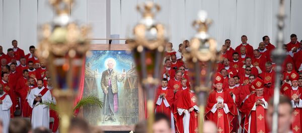 Торжественная церемония причисления епископа Теофилюса Матулениса к лику преподобных 2 - Sputnik Литва