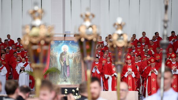 Торжественная церемония причисления епископа Теофилюса Матулениса к лику преподобных 2 - Sputnik Lietuva
