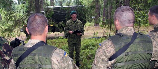 Тренировка украинских солдат - Sputnik Литва