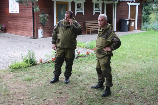 Поисковики, члены ассоциации Забытые солдаты - Sputnik Литва
