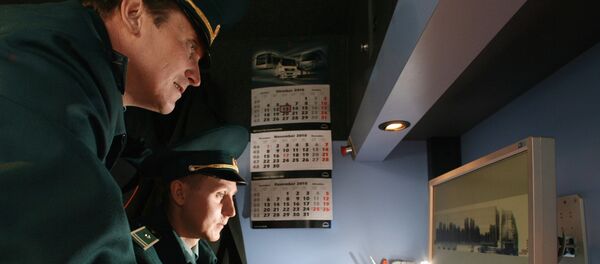 Рентгеновский контроль большегрузных автомобилей Рентгеновский контроль большегрузных автомобилей - Sputnik Литва