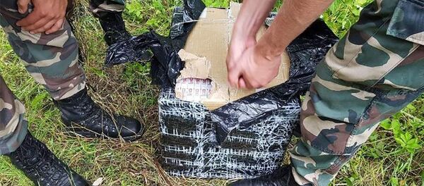 Контрабанда сигарет - Sputnik Литва