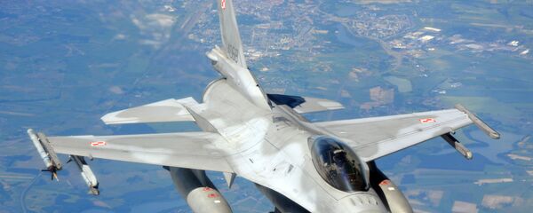 Истребитель НАТО F-16 - Sputnik Литва