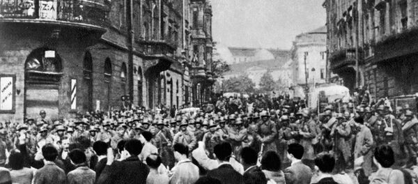 ЖИТЕЛИ СОЛДАТЫ ЖИТЕЛИ СОЛДАТЫ - Sputnik Lietuva