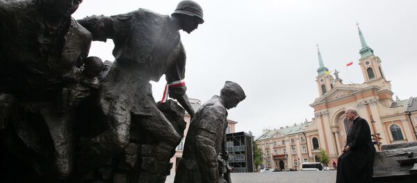 Памятник советским солдатам в Польше - Sputnik Литва