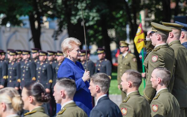 Лейтенантские погоны получили 53 выпускника военной академии им. генерала Йонаса Жемайтиса - Sputnik Литва