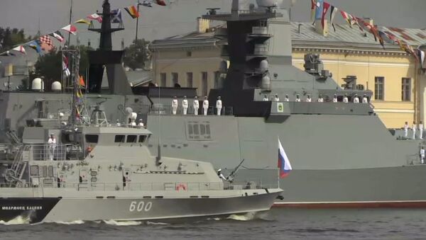 СПУТНИК_Военно-морской парад в Санкт-Петербурге в честь Дня ВМФ - Sputnik Литва