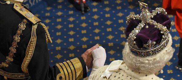 Королева Великобритании Елизавета Вторая и ее супруг принц Филипп Королева Великобритании Елизавета Вторая и ее супруг принц Филипп - Sputnik Lietuva