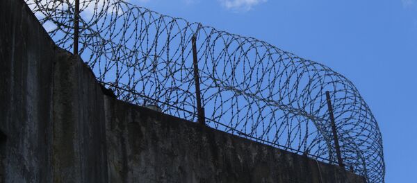 Колючая проволока Лукишкской тюрьмы Колючая проволока Лукишкской тюрьмы - Sputnik Литва