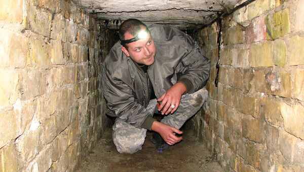 Подземный ход КГБ в Риге: эксклюзивные видео и фото изнутри - Sputnik Литва