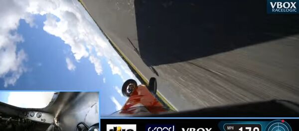 Неудачный заезд драгстера: гонщик перевернулся на скорости 470 км в час - Sputnik Литва