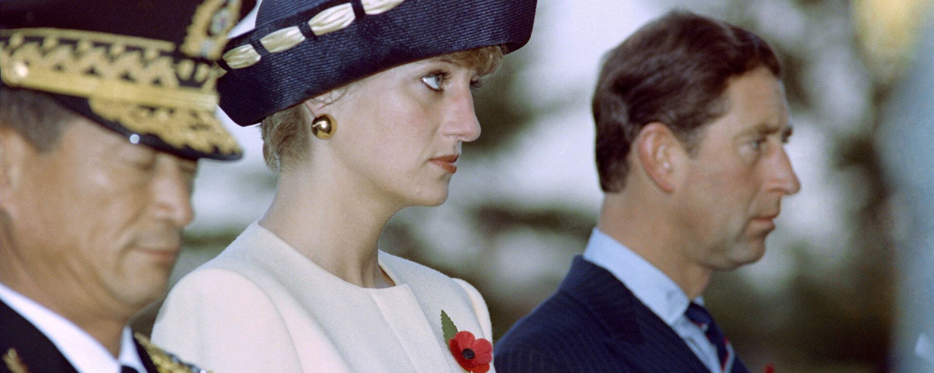 Princesė Diana šalia princo Charleso Nežinomų kareivių memoriale Seulo nacionalinėse kapinėse, 1992 m - Sputnik Lietuva, 1920, 21.08.2021
