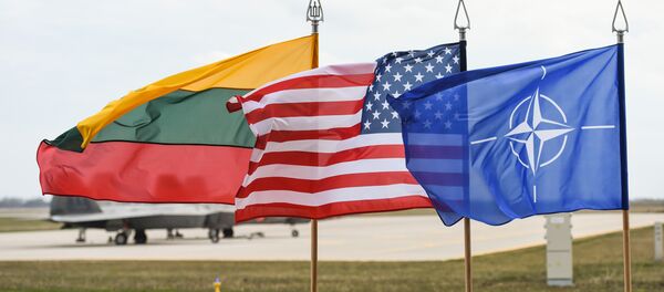 Флаги США, НАТО, Литвы Флаги США, НАТО, Литвы - Sputnik Литва