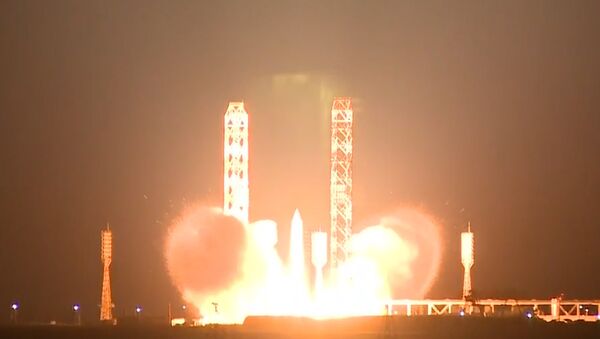 Ракета-носитель Протон-М успешно стартовала с Байконура - Sputnik Lietuva