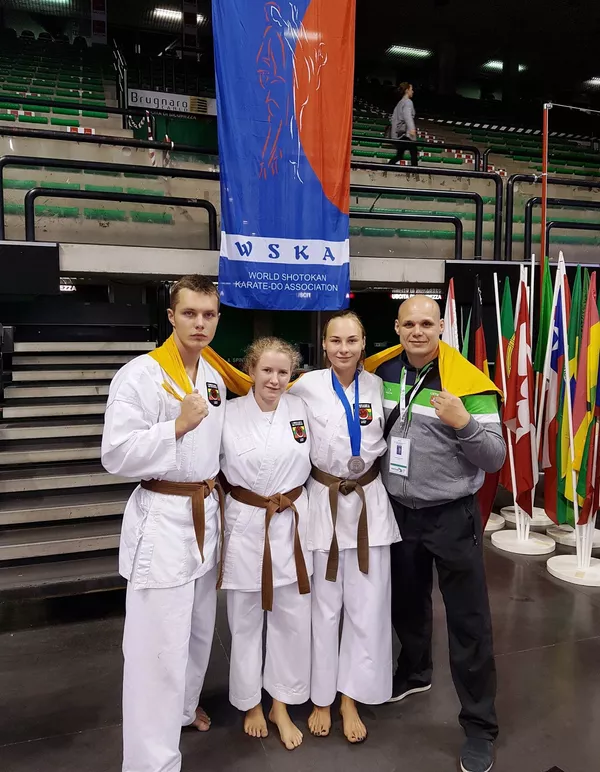 Представители литовской команды на Чемпионате Мира по Шотокан Каратэ Представители литовской команды на Чемпионате Мира по Шотокан Каратэ - Sputnik Lietuva