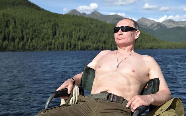 Putinas deginasi savo atostogų metu Tyvos Respublikoje - Sputnik Lietuva