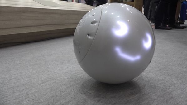 Японский робот для детей - Sputnik Литва