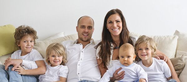 Семья с детьми Семья с детьми - Sputnik Lietuva