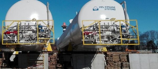 Газовоз в Клайпедском СПГ терминале - Sputnik Литва