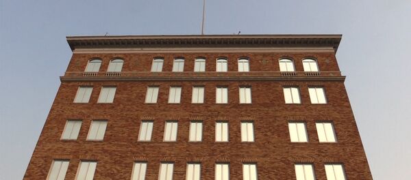 С генконсульства РФ в Сан-Франциско убрали российский флаг, архивное фото С генконсульства РФ в Сан-Франциско убрали российский флаг, архивное фото - Sputnik Литва