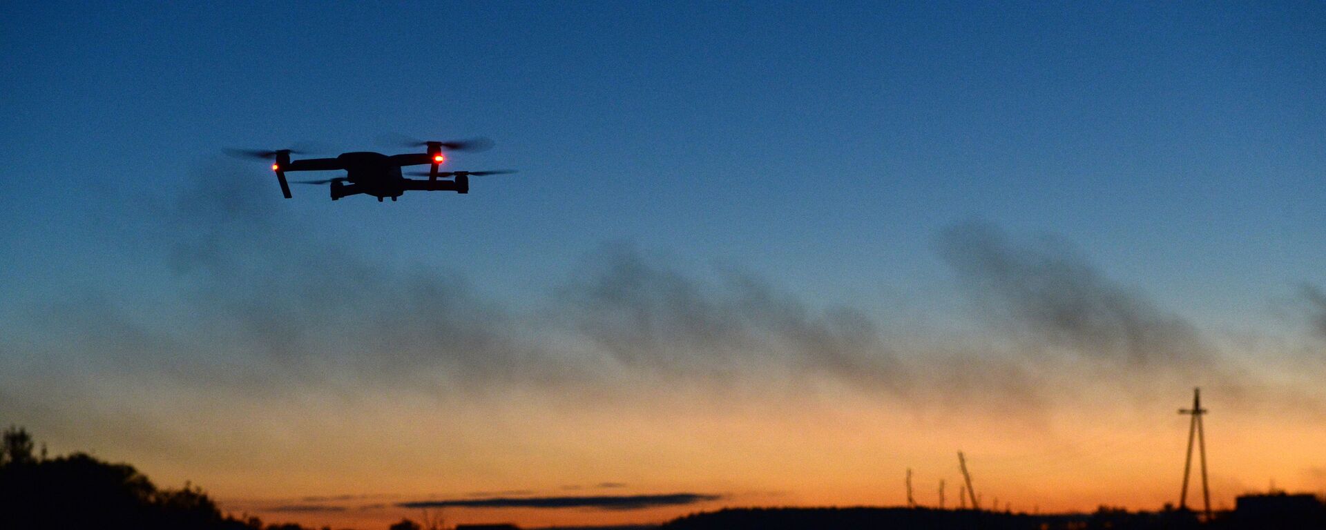Дрон, архивное фото - Sputnik Литва, 1920, 19.01.2026
