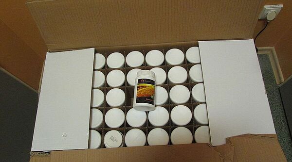 Контрабанда гербицидов Контрабанда гербицидов - Sputnik Литва