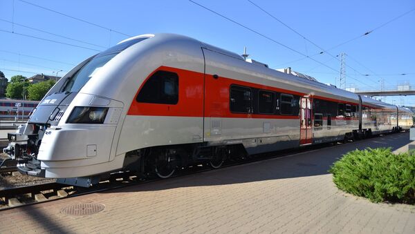Новый экспресс-поезд Вильнюс-Клайпеда отправляется в первый рейс - Sputnik Литва
