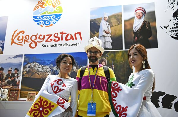 XIX Всемирный фестиваль молодежи и студентов. День второй XIX Всемирный фестиваль молодежи и студентов. День второй - Sputnik Литва