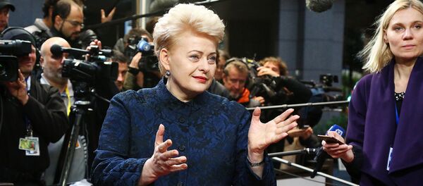 Президент Литвы Даля Грибаускайте прибывает на второй день саммита лидеров Евросоюза (ЕС) в Брюссель, 20 октября 2017 года - Sputnik Литва