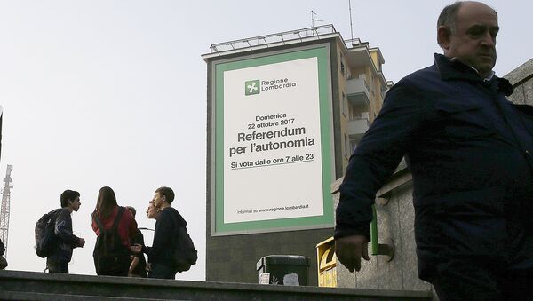 Плакат о референдуме в Венето и Ломбардии по поводу расширения автономии - Sputnik Литва