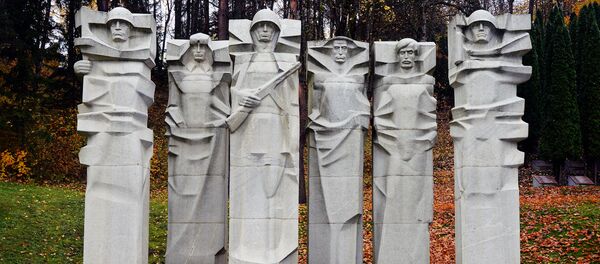 Антакальнисское воинское кладбище в Вильнюсе - Sputnik Литва