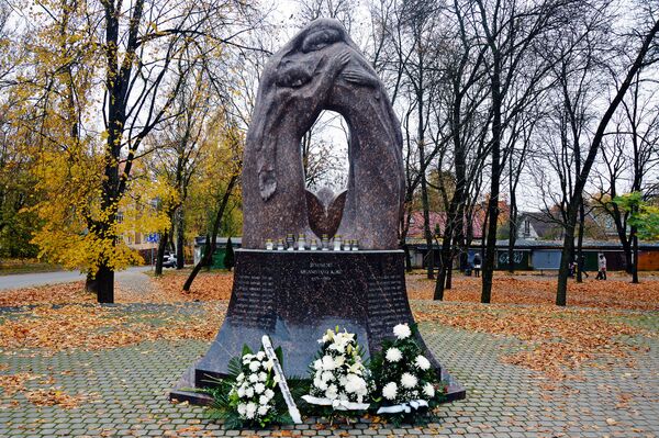 Памятник советским воинам-интернационалистам, погибшим в Афганистане, Вильнюс - Sputnik Литва
