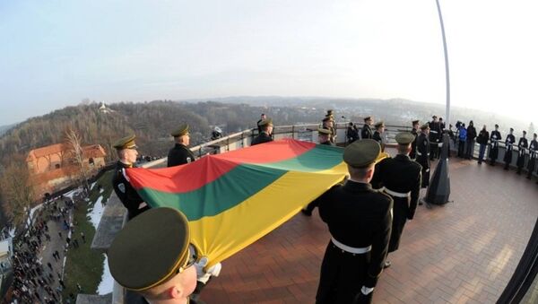Церемония снятия государственного флага с горы Гедиминаса - Sputnik Lietuva