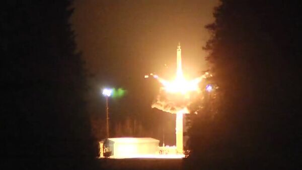 Запуск баллистических ракет на учениях Минобороны РФ - Sputnik Lietuva