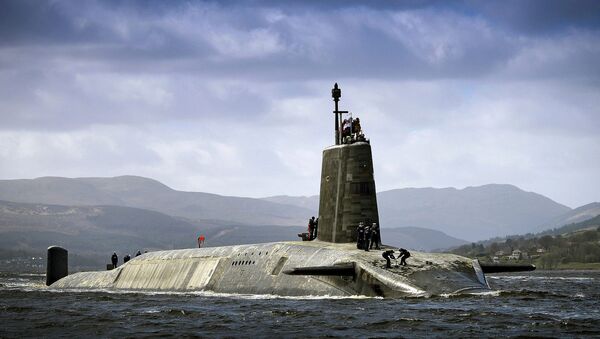 Британская атомная подводная лодка HMS Vigilant, архивное фото - Sputnik Литва