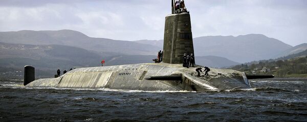 Британская атомная подводная лодка HMS Vigilant, архивное фото - Sputnik Литва