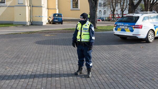 Полиция на месте стрельбы на площади Свободы в Таллинне - Sputnik Lietuva