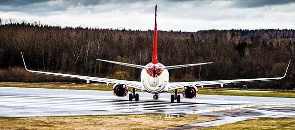 Боинг 737-8SH в Вильнюсском аэропорте - Sputnik Литва