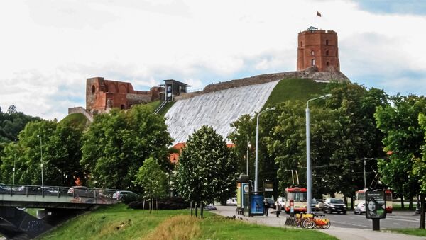 Разрушение холма под башней Гедиминаса в Вильнюсе, архивное фото - Sputnik Литва