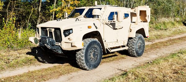 Бронированные внедорожники L-ATV Бронированные внедорожники L-ATV - Sputnik Lietuva