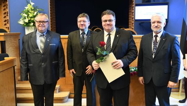 Линкявичюс награжден медалью за укрепление единства стран Балтии - Sputnik Литва