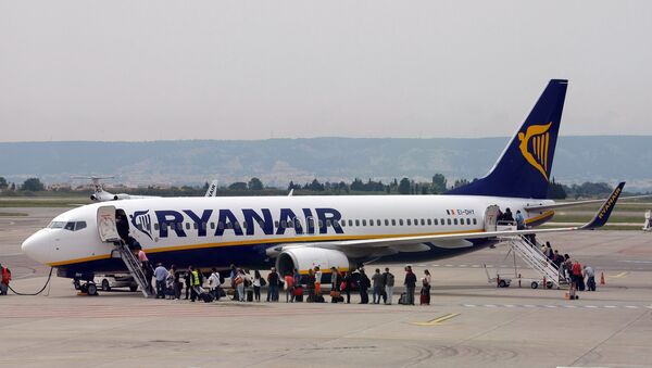 Посадка на самолет авиакомпании Ryanair - Sputnik Литва