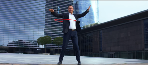 Tomo Sinickio vaizdo klipas - Sputnik Литва