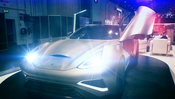 Титановый суперкар за 2,5 миллиона евро показали на автосалоне в Дубае - Sputnik Lietuva