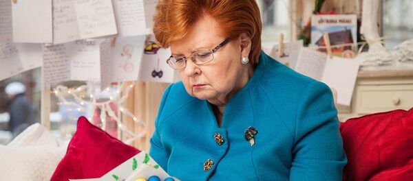 Экс президент Латвии Вайра Вике Фрейберга в домике Лайма Экс президент Латвии Вайра Вике Фрейберга в домике Лайма - Sputnik Lietuva