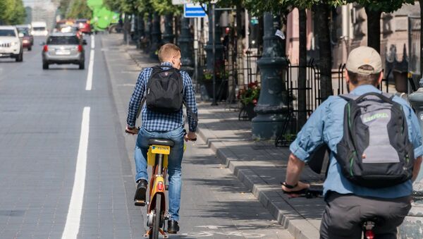 Новая велодорожка на проспекте Гедыминаса в Вильнюсе - Sputnik Литва